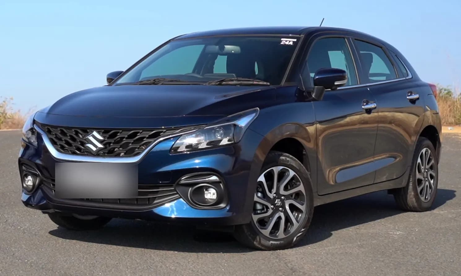 Maruti Suzuki Baleno, front three quarter view